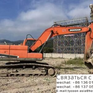 excavator made by DOOSAN produced in 2022 80% new